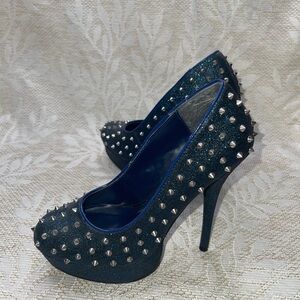 Speed Limit 98 sparkly blue 5" heels with silver spikes